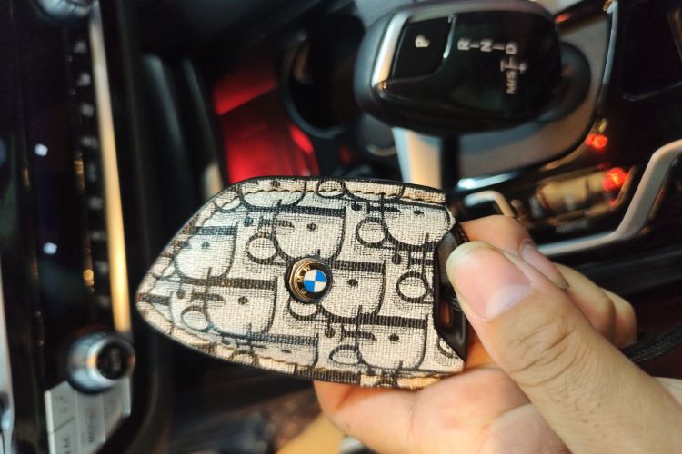 宝马5系新能源 2022款 改款二 535Le 先锋版M运动套装中控内饰11