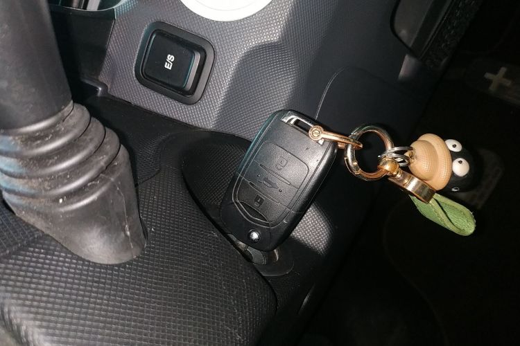 五菱汽车 宏光MINIEV 2021款 马卡龙臻享款 磷酸铁锂中控内饰7001