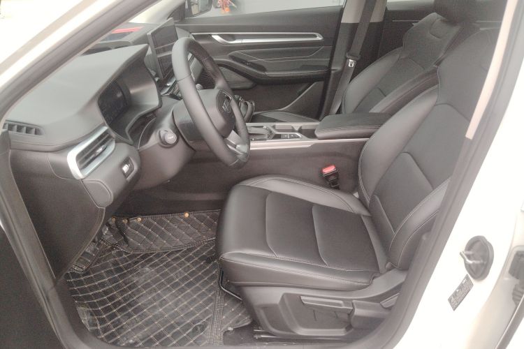 吉利汽车 帝豪 2025款 第4代 1.5L CVT尊贵型中控内饰19