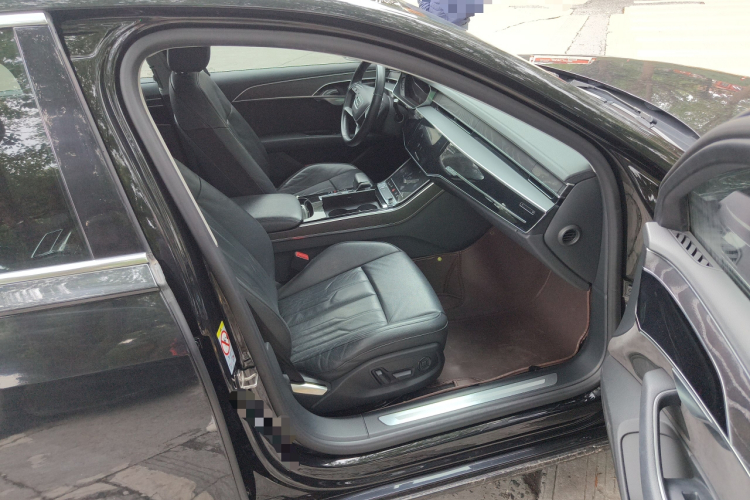 奥迪A8 2019款 A8L 50 TFSI quattro 舒适型局部细节9005