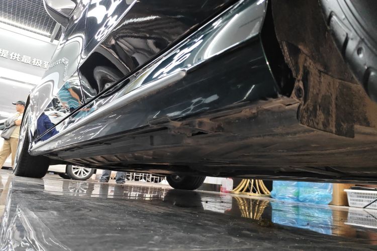 奔驰C级 2021款 C 200 L 时尚型运动版局部细节9002