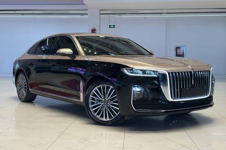 红旗H9 2022款 2.0T 智联旗享版车身外观3