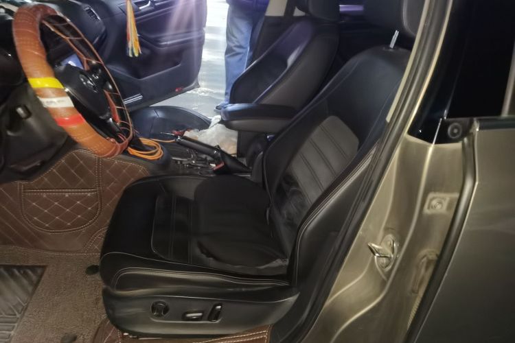 大众 速腾 2018款 280TSI DSG豪华型中控内饰19