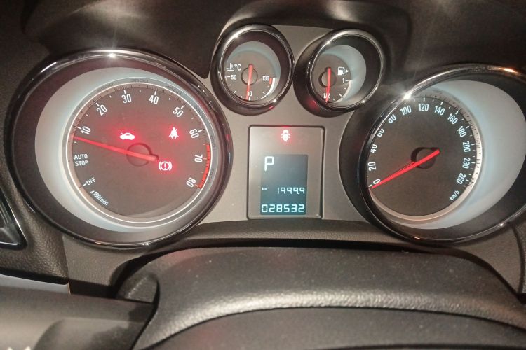 别克 昂科拉 2015款 1.4T 自动两驱都市精英型中控内饰14