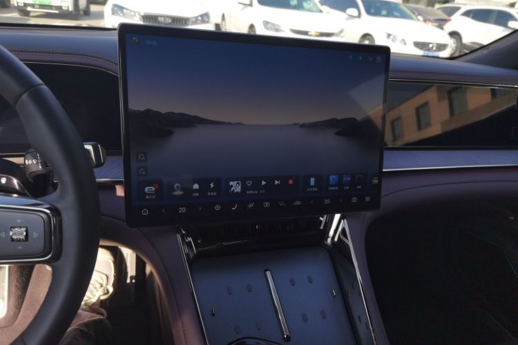 腾势Z9GT 2024款 1100四驱Ultra版局部细节16