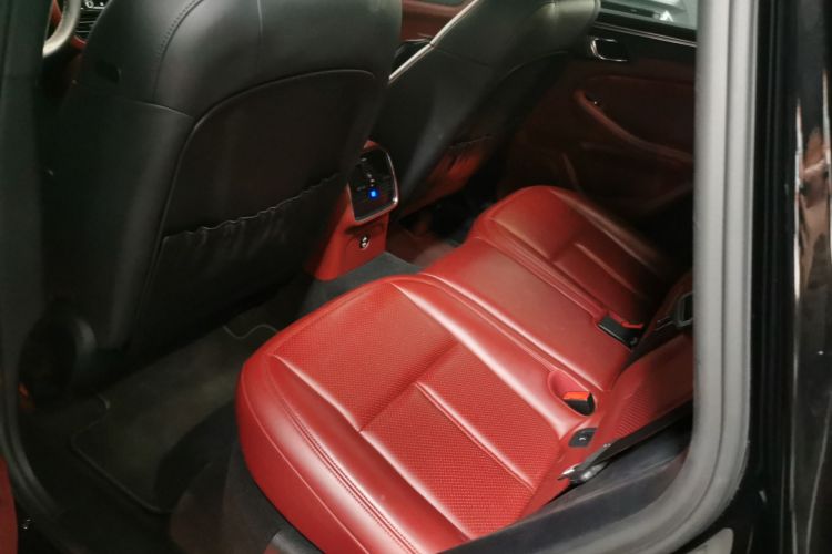 保时捷 2022款 Macan 2.0T中控内饰21