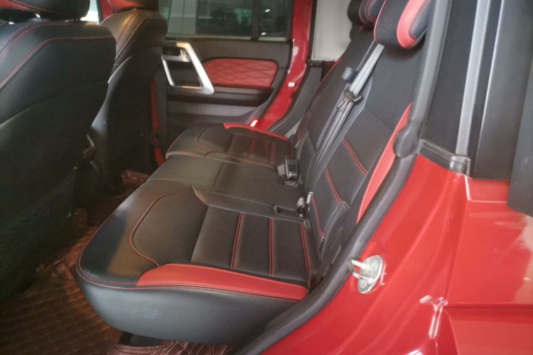 北京越野 北京BJ40 2019款 PLUS 2.3T 自动四驱尊享版 国VI中控内饰21