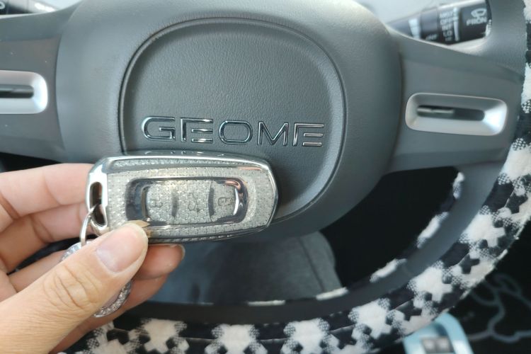 吉利银河 2024款 熊猫mini 200km 龙腾PRO版中控内饰11