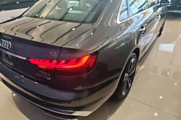 奥迪A4L 2023款 40 TFSI 时尚动感型车身外观9