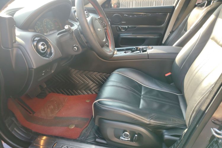 捷豹XJ 2016款 XJL 3.0 SC 四驱全景商务版中控内饰19