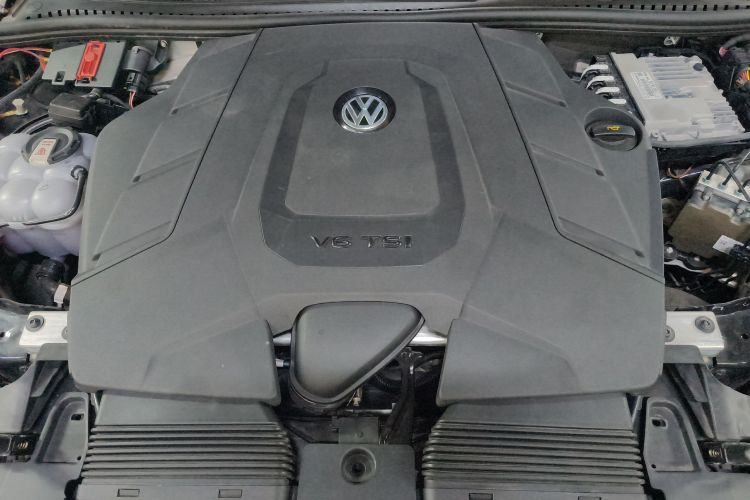 大众 途锐  3.0TSI 锐享版 曜黑运动套装局部细节24