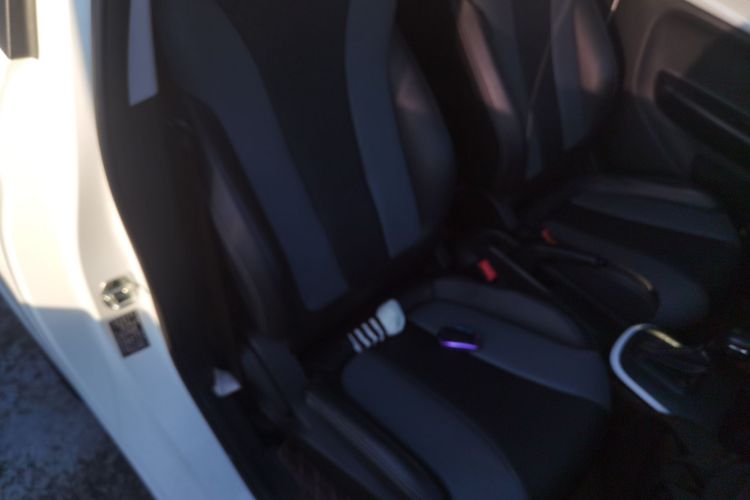 荣威 科莱威CLEVER 2022款 311km元气啵啵版局部细节41