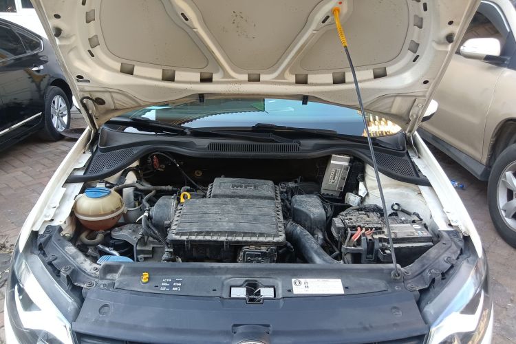 大众 Polo 2018款 1.5L 自动安驾型机舱底盘24