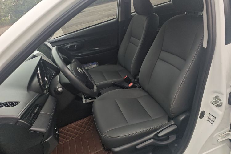 丰田 威驰 2019款 1.5L CVT创行版中控内饰19