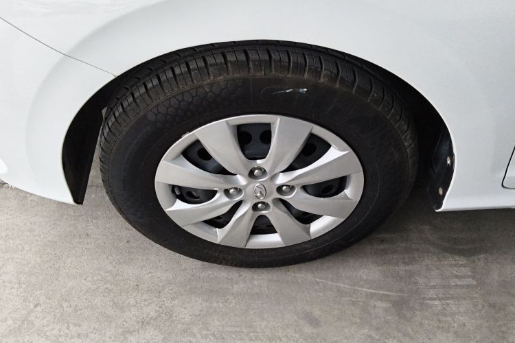 现代 瑞纳 2017款 1.4L 手动焕新版 国VI车身外观6007