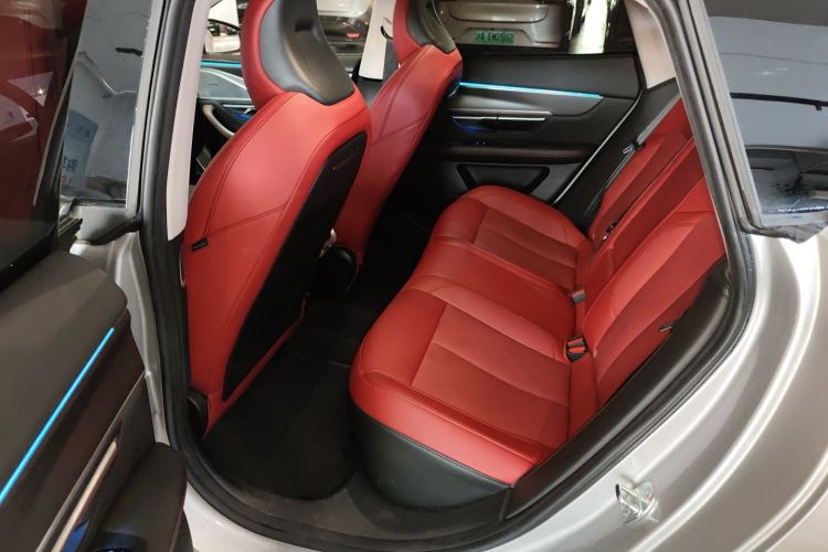 小鹏P7 2023款 P7i 702 Pro中控内饰21