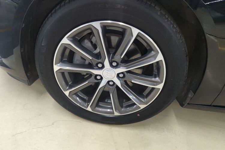 别克 君越 2022款 652T 豪华型车身外观6007