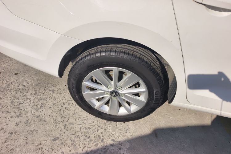 大众 捷达 2013款 1.6L 手动舒适型车身外观6008