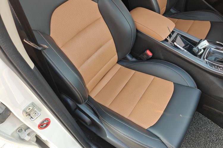 吉利汽车 远景S1 2018款 1.4T CVT锋驰型局部细节41