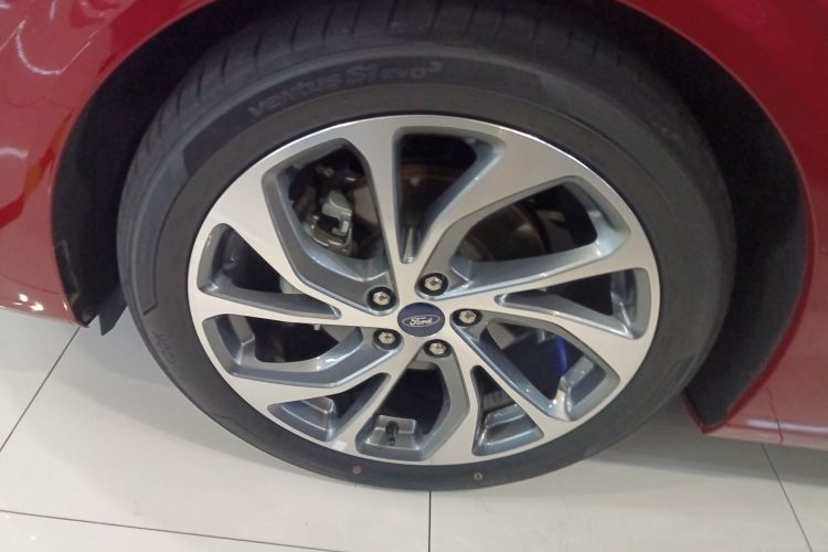 福特 蒙迪欧 2025款 2.0T EcoBoost 至尊型车身外观6007