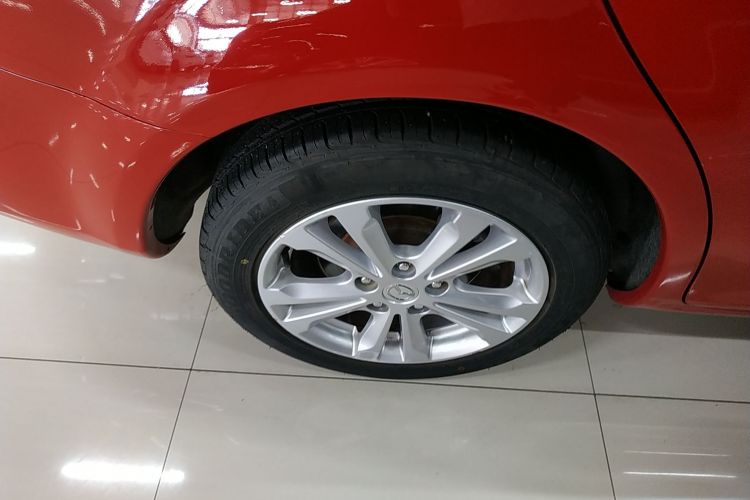 马自达6 2015款 2.0L 自动时尚型车身外观6006