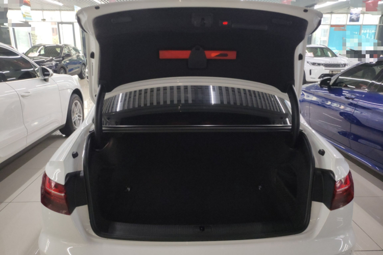 奥迪A4L 2023款 40 TFSI 时尚动感型局部细节23