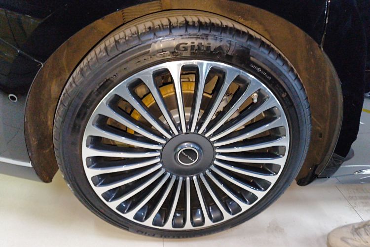 鸿蒙智行 享界S9 2024款 纯电 Ultra 四驱旗舰版车身外观6003