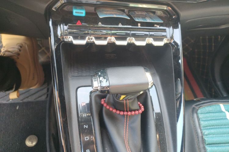 宝骏RS-3 2020款 1.5T CVT智能尊贵型中控内饰18