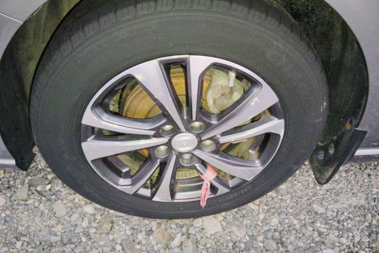 长安 逸动 2020款 PLUS 1.6L GDI 手动豪华型车身外观6007