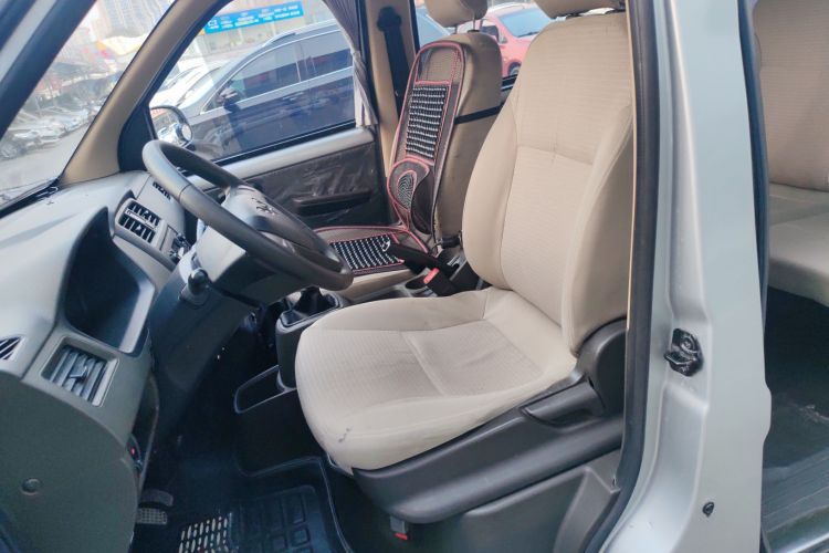 五菱汽车 五菱荣光 2020款 1.2L S 基本型 国VI中控内饰19