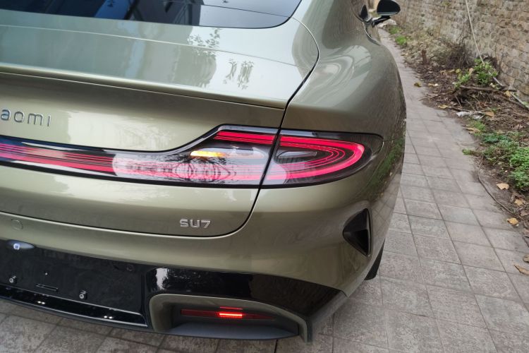 小米汽车 小米SU7 2024款 后驱长续航智驾版车身外观6006