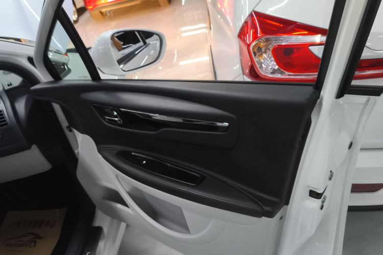 雪铁龙 世嘉 2013款 三厢 1.6L 自动品享型中控内饰7005