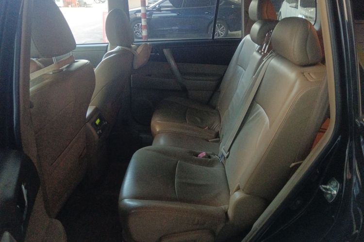 丰田 汉兰达 2012款 2.7L 两驱7座豪华版中控内饰21