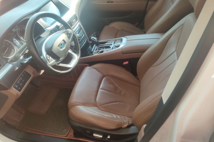 吉利汽车 博瑞 2017款 1.8T 尊贵型中控内饰19