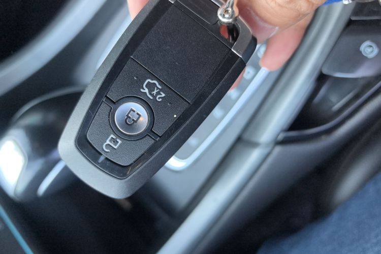 福特 蒙迪欧 2013款 2.0L GTDi240豪华运动型中控内饰11