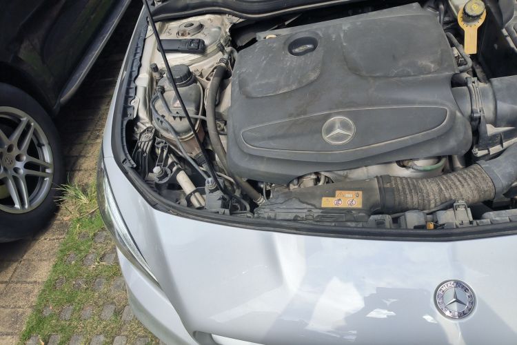 奔驰CLA 2017款 CLA 200 时尚型局部细节9006