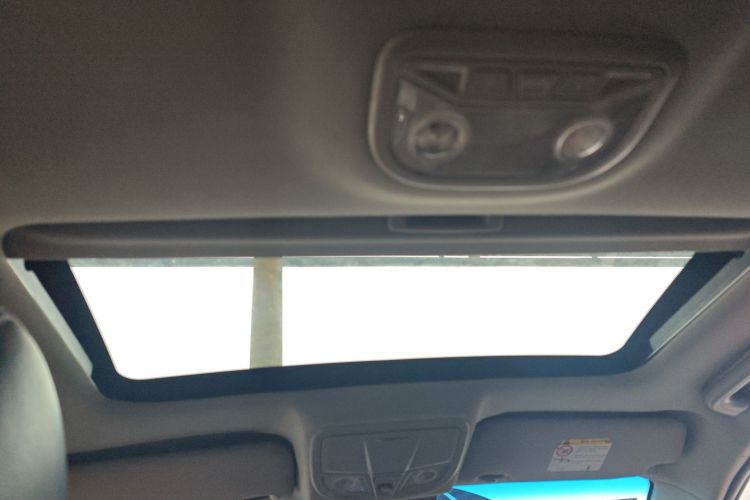 吉利汽车 帝豪 2016款 三厢 1.5L CVT向上版中控内饰22