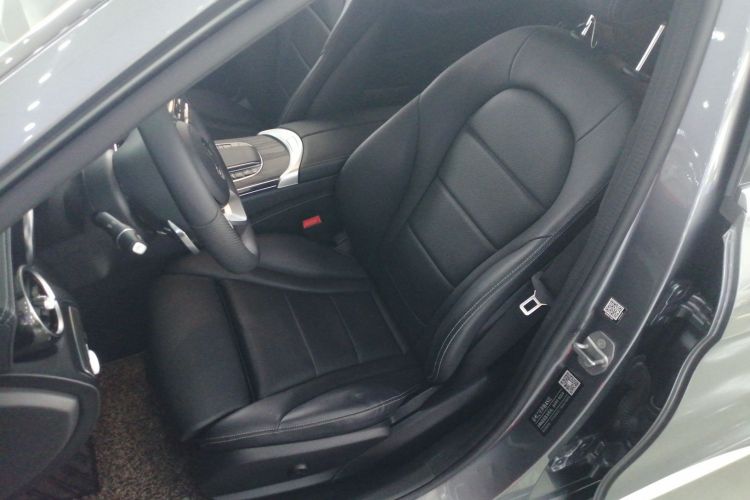 奔驰C级 2020款 改款 C 200 L 时尚型运动版局部细节19