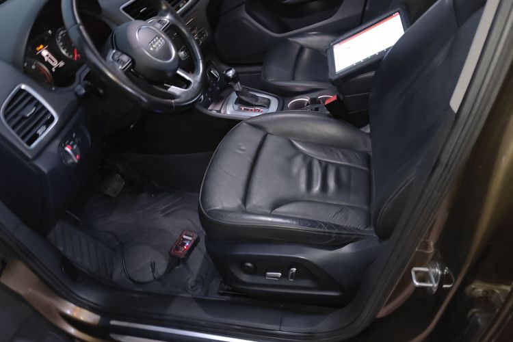 奥迪Q3 2017款 30 TFSI 风尚型局部细节19