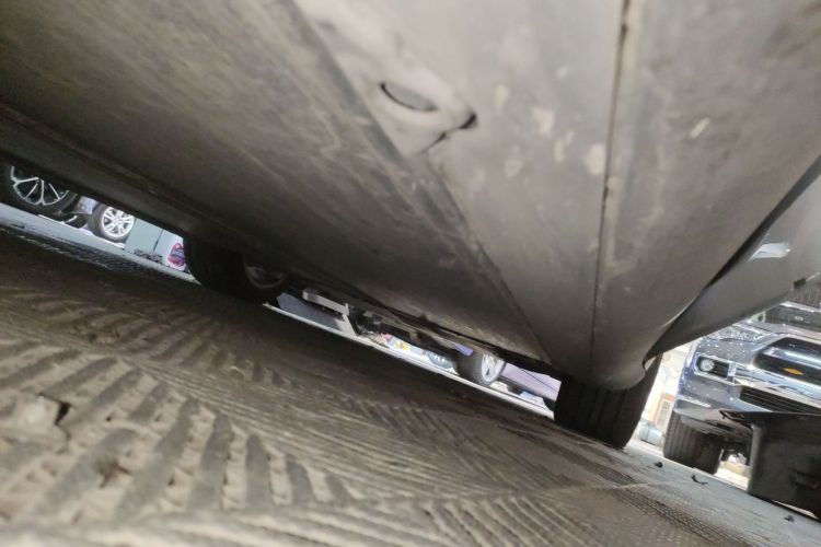 特斯拉 Model Y 2022款 改款 后轮驱动版局部细节9001