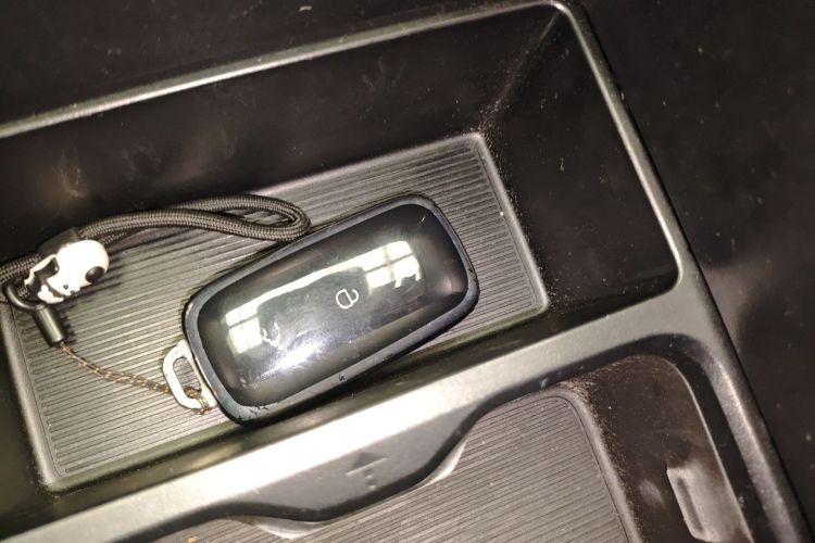 吉利银河 银河L6 2023款 125km 星舰中控内饰11