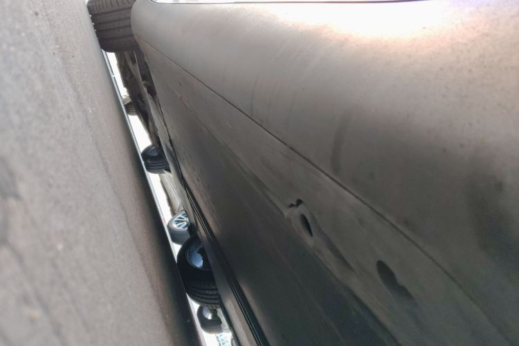 特斯拉 Model Y 2021款 标准续航后驱版局部细节9002