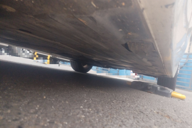 宝马3系 2017款 318i 时尚型局部细节9004