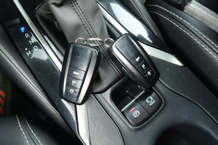 丰田 卡罗拉 2019款 1.2T S-CVT GL-i精英版中控内饰11