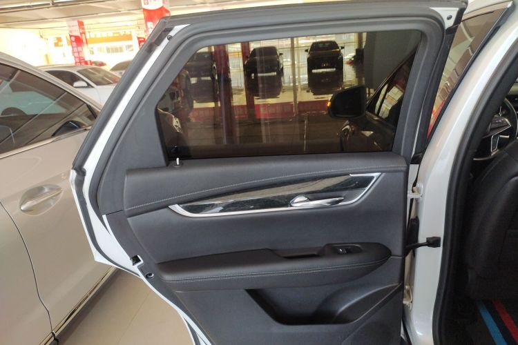 凯迪拉克XT5 2021款 28T 豪华型中控内饰49