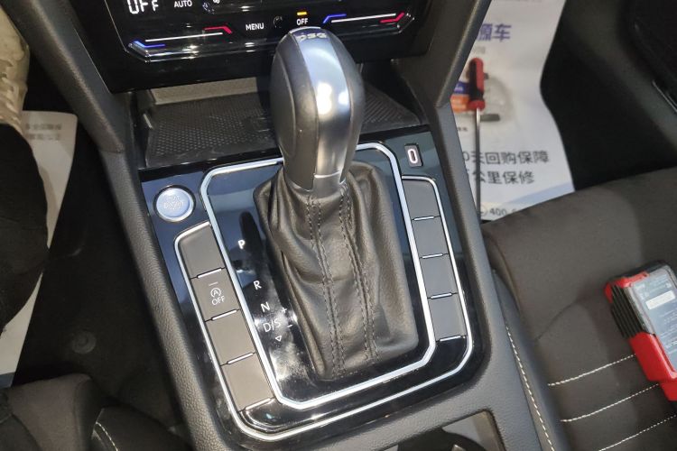 大众 迈腾 2020款 330TSI DSG 豪华型局部细节18