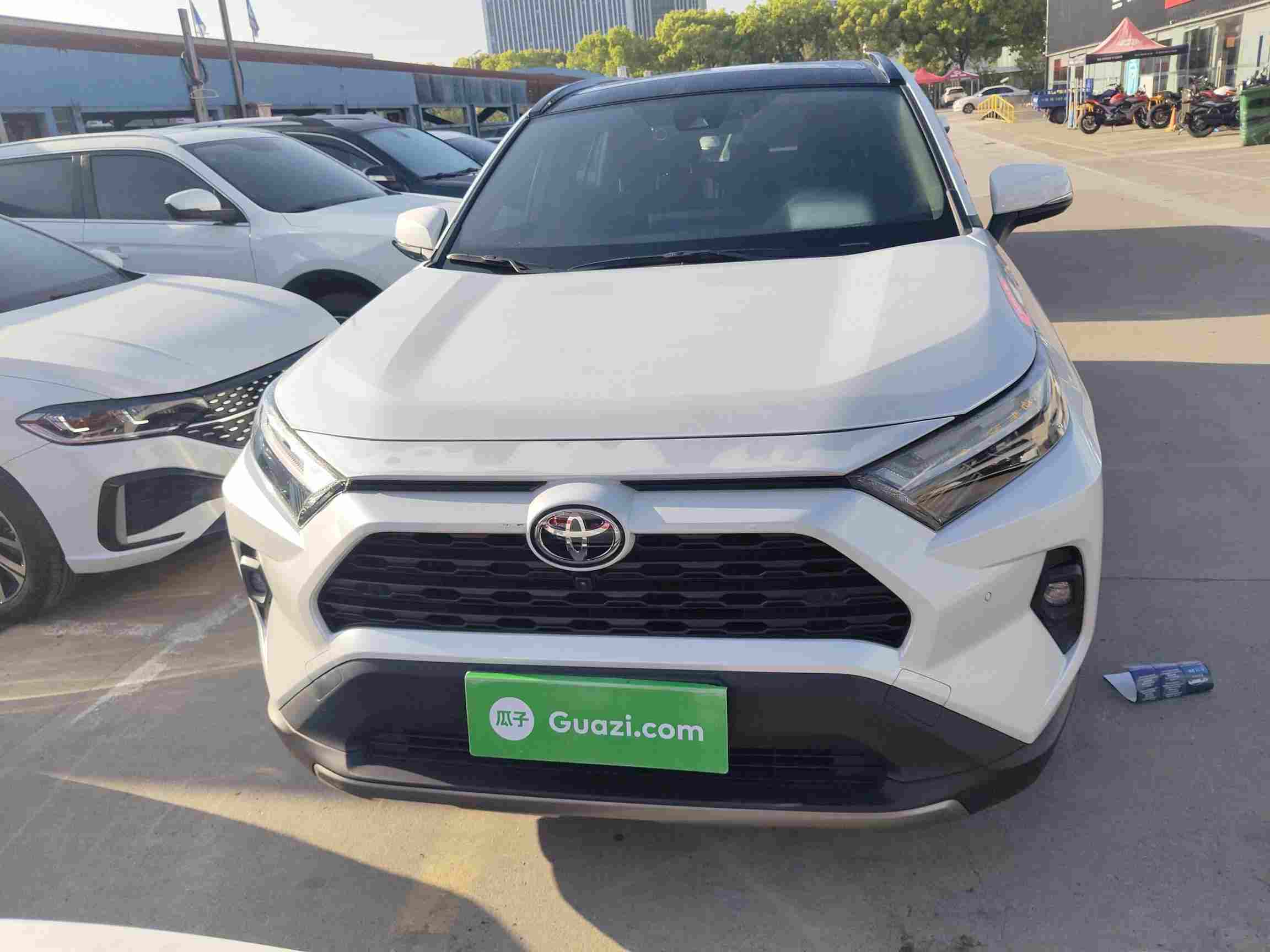 苏州二手丰田RAV4荣放2023款 开两年能亏多少？