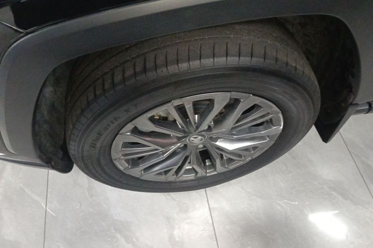 丰田 威兰达 2023款 2.0L CVT两驱豪华PLUS版车身外观6007