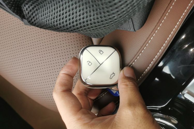 五菱汽车 五菱缤果 2023款 333km 灵犀互联+款中控内饰11