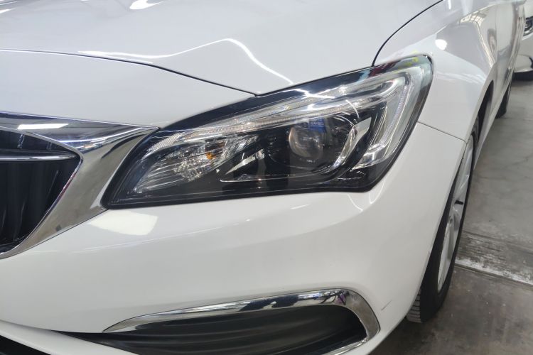 别克 威朗 2019款 三厢 15S 自动领先型局部细节36